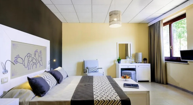 Четырёхместный номер Standard Hotel Lido Beach PHG