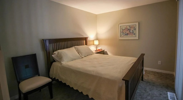The Loyalist Bed & Breakfast, Rezervasyon Otel Niagara Wine Region Ontario