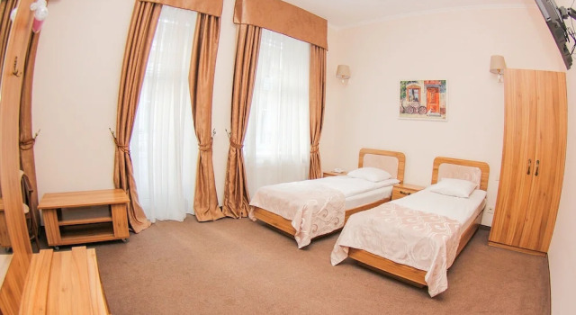 Hotel 52, Забронировать Отель Отели Одессы с завтраком, рядом с Дерибасовская улица, Завтраки