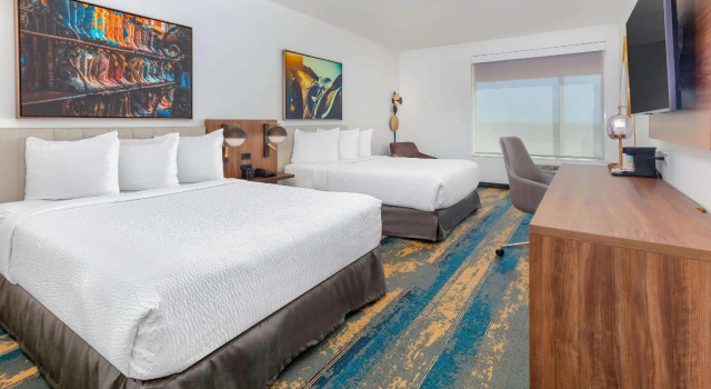 Четырёхместный номер Standard La Quinta Inn & Suites by Wyndham Terrell