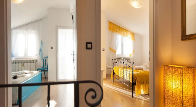 Lovely Villa With Fantastic Panoramic View, Private Swimming Pool, High Privacy, Buchen Sie Villa Hotels in Gespanschaft Split-Dalmatien mit Pool, Schwimmbad