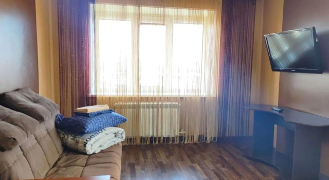 Home Comfort Apartment on Gagarina Street 10/31, Buchen Sie Ferienwohnung Hotels in Oblast Magadan mit Parkplatz, Parkplätze