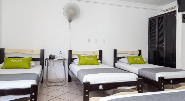 Bacat, Rezerwuj Hotel Hotele w Santander z parkingiem, Parking