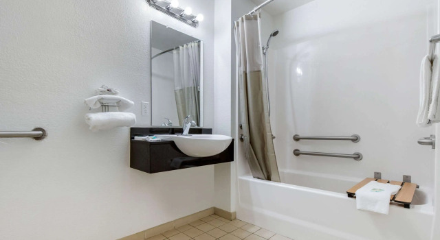 Двухместный номер Standard Rodeway Inn Winston Salem Route 52
