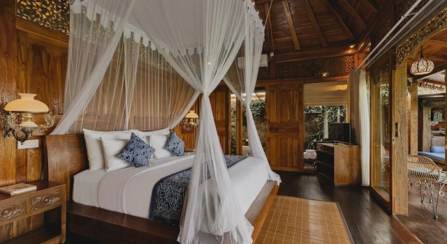Вилла Airsania Ubud Antique Villas