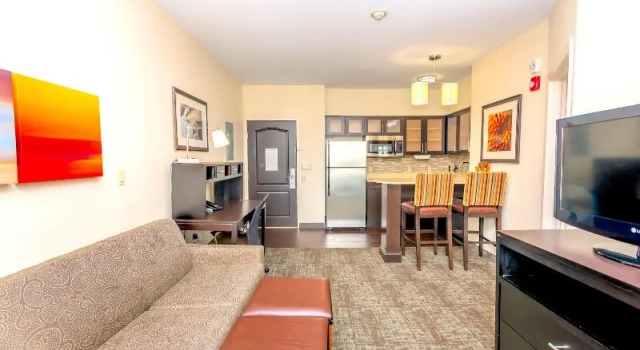 Четырёхместный люкс Staybridge Suites Houston - IAH Airport by IHG
