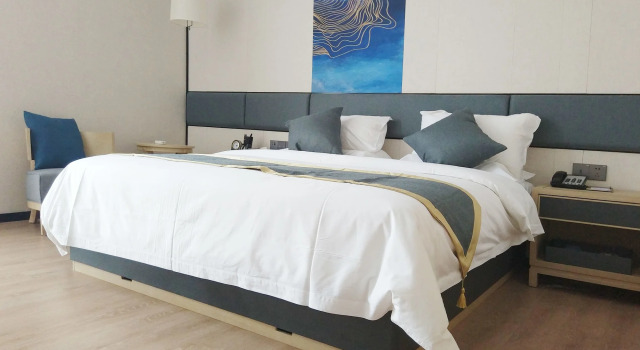 Shatou Hairun Hotel