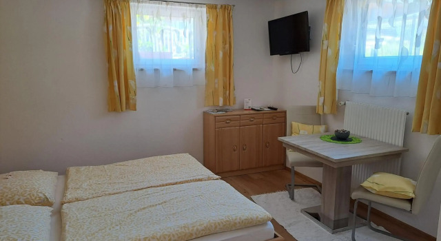 Kathis Appartement, Rezerwuj Apartament Hotele w Salzburg z parkingiem, Parking
