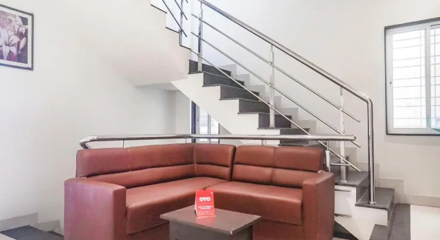 Z Inn by OYO Rooms, Забронировать Отель Отели штата Махараштры 3 звезды, 3*