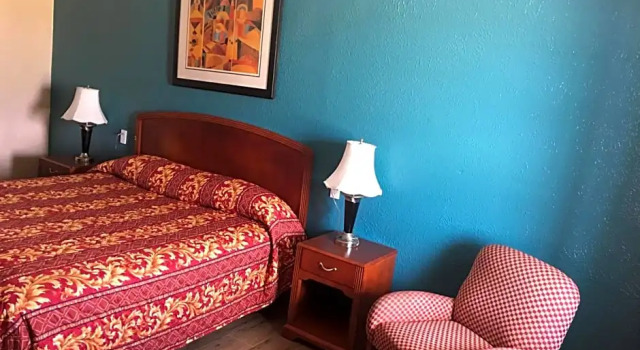 Номер Economy Chaparral Motel