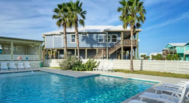 Коттедж с 3 комнатами с балконом Nature Preserve View, Shared Pool, Outdoor Living Casa Pescadora by Avantstay