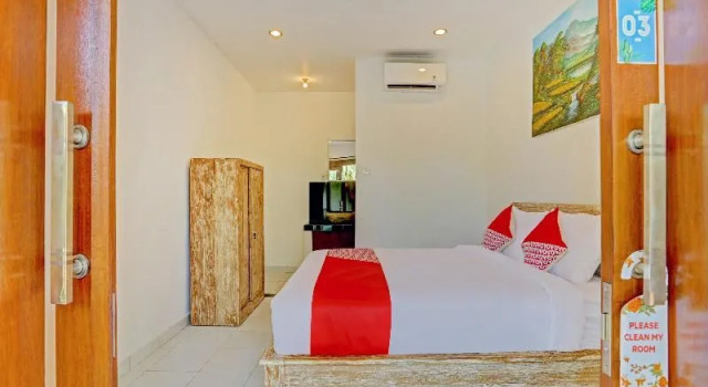OYO 90337 Wiguna Homestay, Reservar Hotel Hotéis em Bali com piscina, Piscina