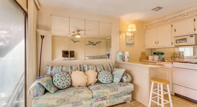 Oceanfront Hilton Head Island Condo w/ Pool Access