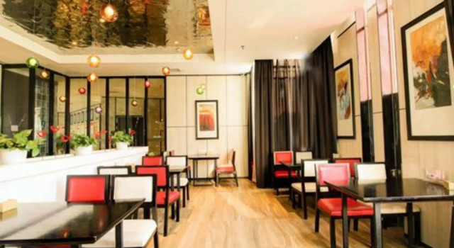 Zhongzhou Yihe Hotel (Dennis City Plaza), Rezervovat Hotel Shangqiu Henan