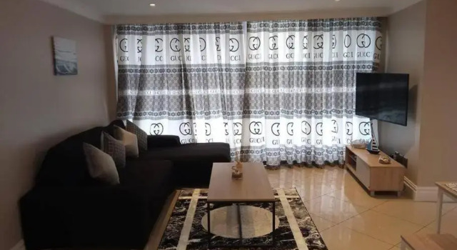 Accommodation Front - The Sails C6-18, Забронировать Отель Отели Дурбана с бассейном, рядом с Пляж Addington Beach, Бассейн