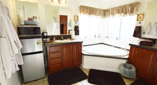 Номер Superior The Bear's Den B&B