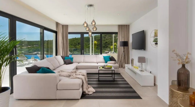 Villa Elegance, Buchen Sie Villa Hotels in Gespanschaft Split-Dalmatien mit Pool, Schwimmbad