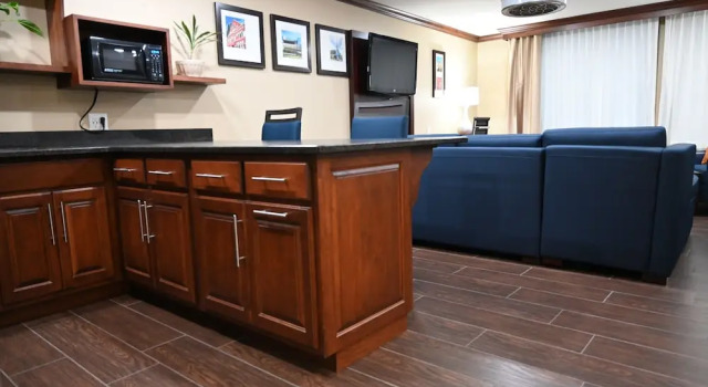 Номер Executive Giles Hotel Inn & Suites