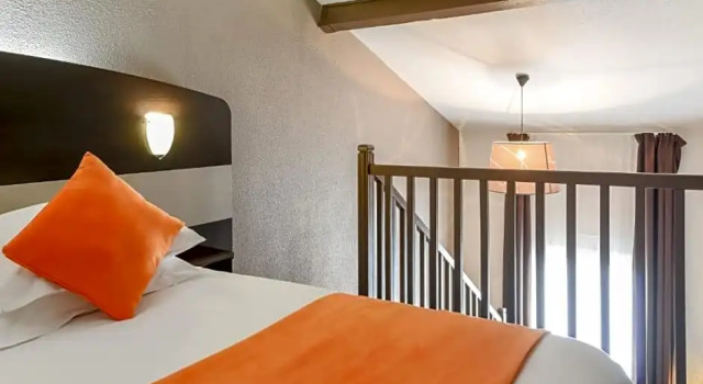 Семейный номер Classic Hôtel Le Relais des Brasseurs - Aubagne