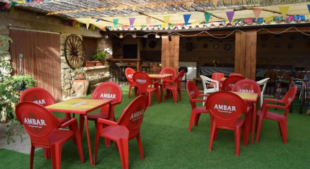 Apartamentos Javier, Book Apartment Hotels in Aragon with Parking, Parking