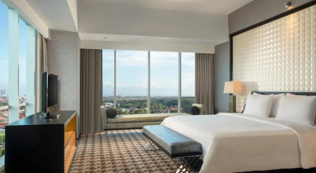 Suite ARTOTEL TS Suites Surabaya
