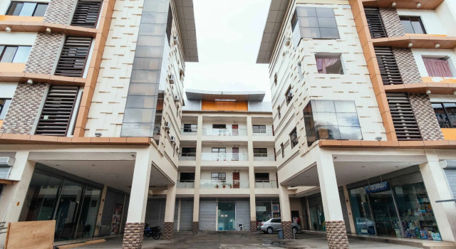 OYO 443 Maria Cristina Arcade Suites