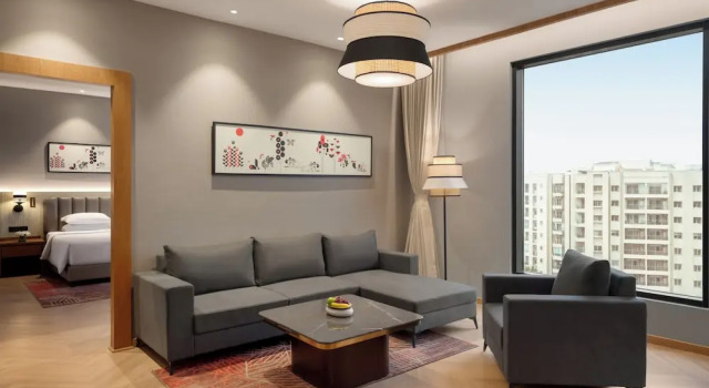 Четырёхместный семейный номер Deluxe Ramada By Wyndham Ranchi