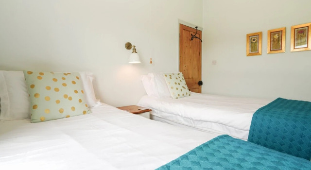 Cloudberry Cottage
