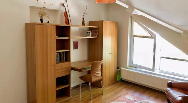 Corner house apartment, Book Lejlighed Montana Montana