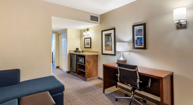 Четырёхместный люкс Comfort Inn & Suites Virginia Beach - Norfolk Airport