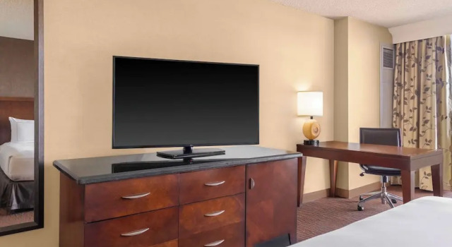 Двухместный номер Standard с балконом Hilton Orange County/Costa Mesa