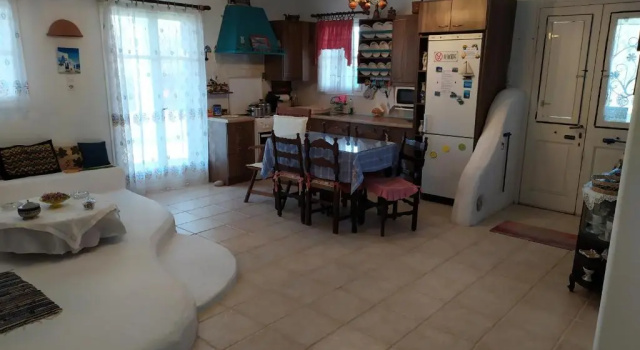 Коттедж Traditional House Marivilla