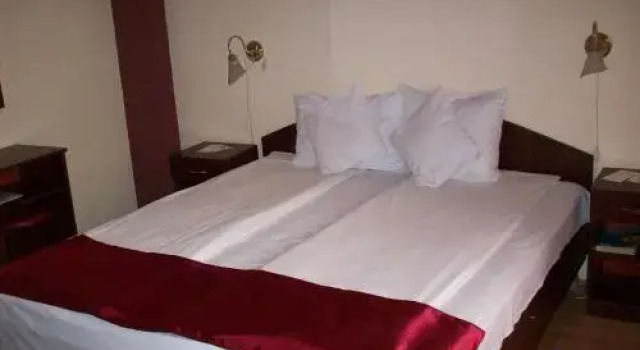 Hotel Castel, Varaa Hotelli Sfantu Gheorghe 