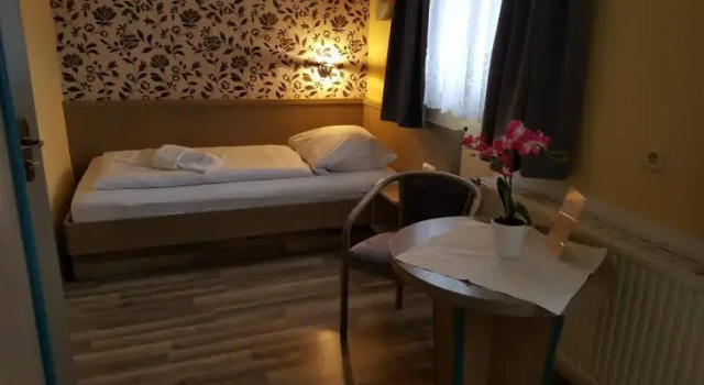 Pension Ottendorf-Okrilla, Prenota Hotel Hotel a Sassonia con parcheggio, Parcheggio