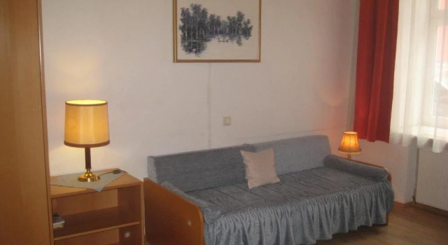 HappyHostel