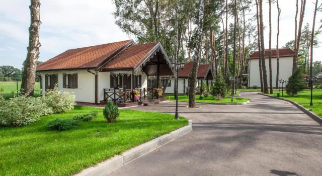 Коттедж с 2 комнатами Park-Hotel Kidev