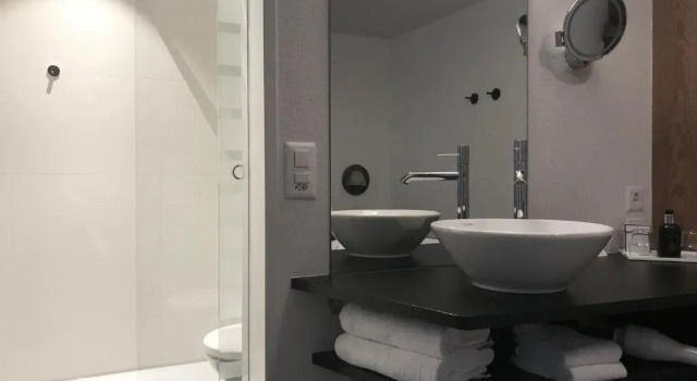 Двухместный номер Standard с частичным видом Seehotel Pilatus