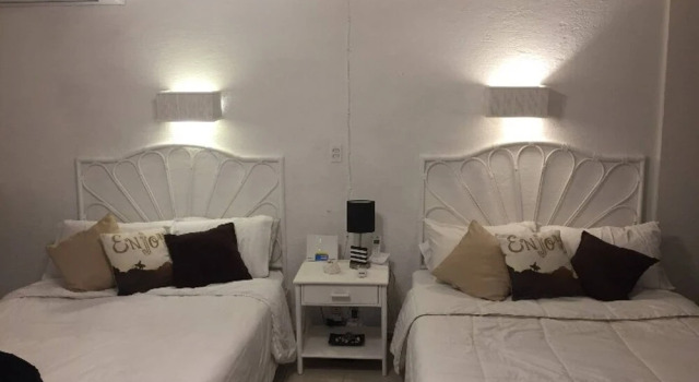 Wonderful Suite Front Of The Beach In Cancun Hotel Zone