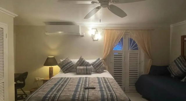 Humming Bird Holiday Retreat, Забронировать Отель Отели Ocho Rios Coast 3 звезды, 3*