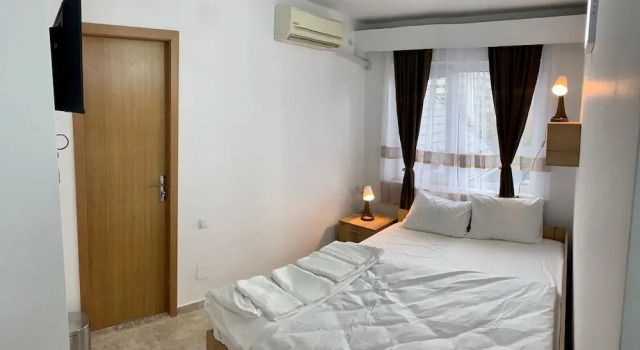 Hostel JAZ, Забронировать Хостел Хостелы Бухареста, рядом с Floreasca Clinical Emergency Hospital, Хостел