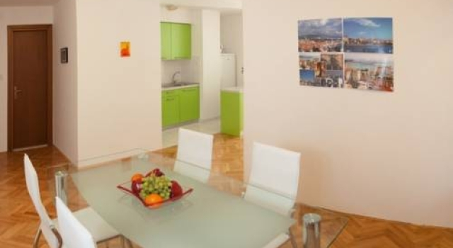 Lovret, Prenota Hotel Splitska 