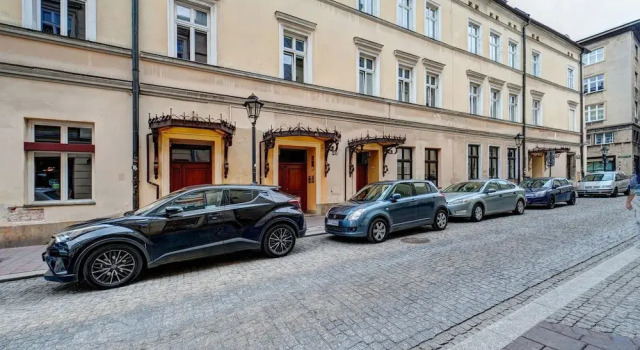 Cracovian Suite by Loft Affair, Забронировать Отель Отели Кракова с завтраком, рядом с Церковь Святого Франциска Ассизи, Завтраки