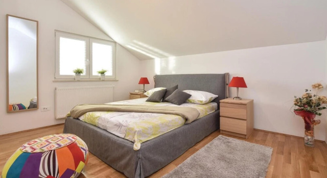Nice Home in Kastel Gomilica with Hot Tub, WiFi & 3 Bedrooms