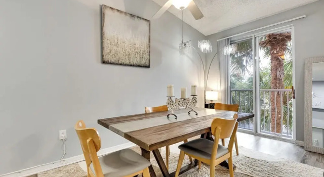 2Bedroom 2Bath Water View Apartment, Rezerwuj Apartament Hallandale Beach 