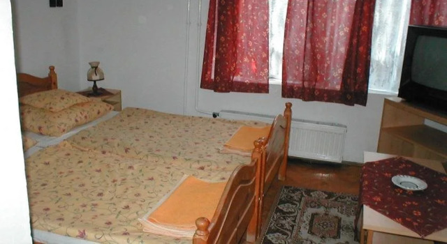 Krisztina Panzió, Rezervovat Hotel Balatonalmádi 