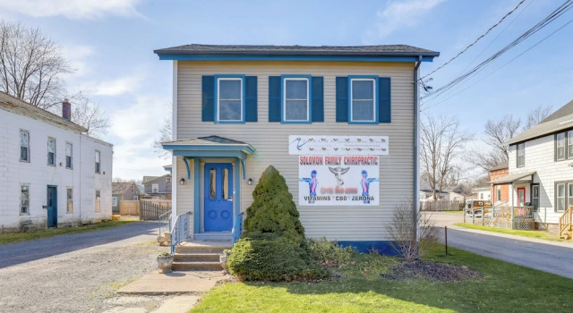 Walkable 2-unit Home Near Dtwn Seneca Falls, Забронировать Дом для отпуска Сенека-Фоллз Cayuga Lake Wine Trail, рядом с Музей It's A Wonderful Life