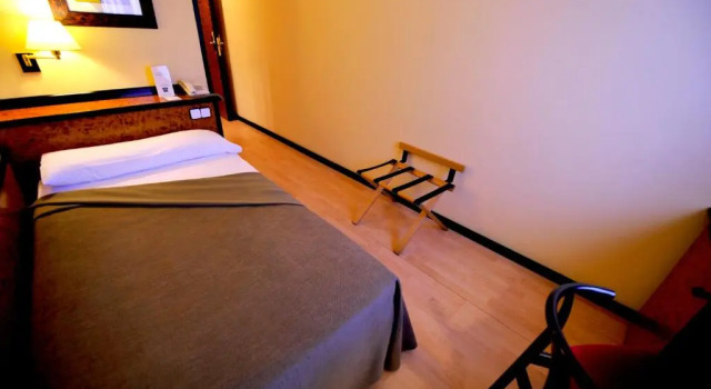Одноместный номер Hotel Glòries