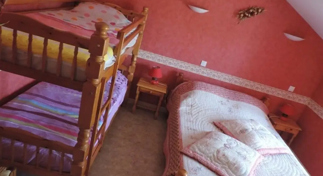 Vallée des daims - Auberge de Normandie, Buchen Sie Hostel Junhac Auvergne