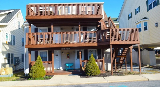Ocean Breeze 5 3 Bedroom Home by Redawning, Rezerwuj Hotel Midtown 