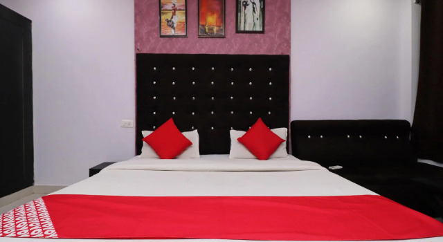 OYO 43850 Hotel Mn Galaxy, Забронировать Отель Отели штата Махараштры 3 звезды, 3*